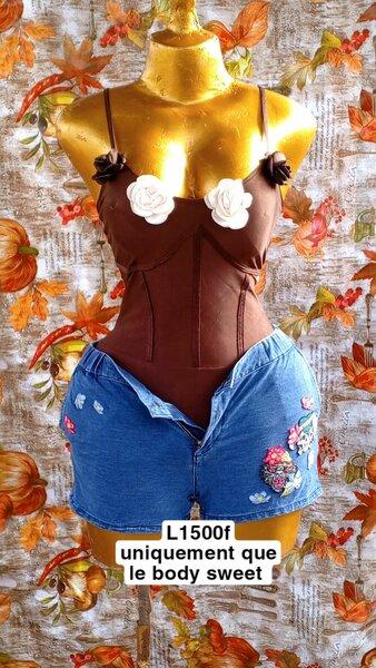 Body féminin élégant
