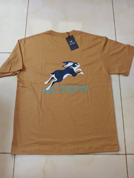T-shirt unisexe motif lapin
