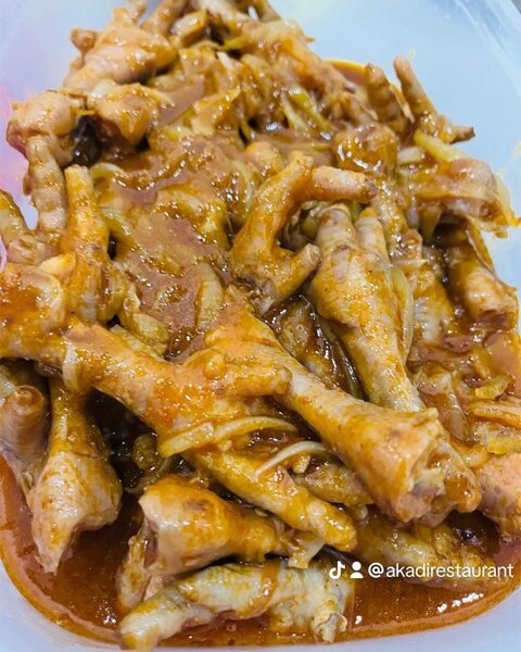 10 Pattes + Attieke + boisson