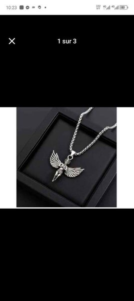 Chaine pendentif en crucifix