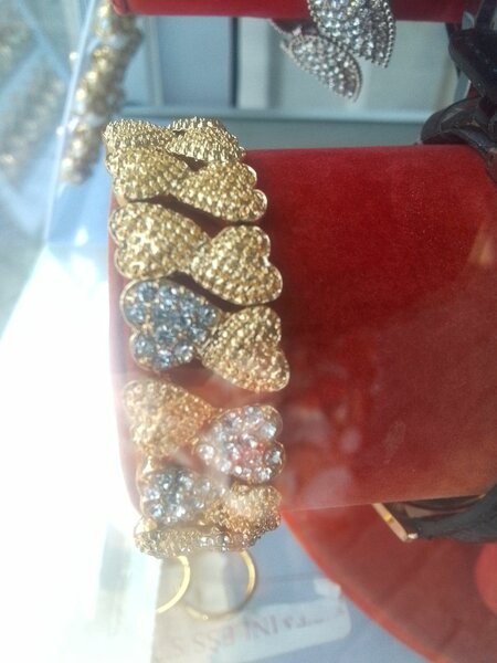 Fashionable bracelet