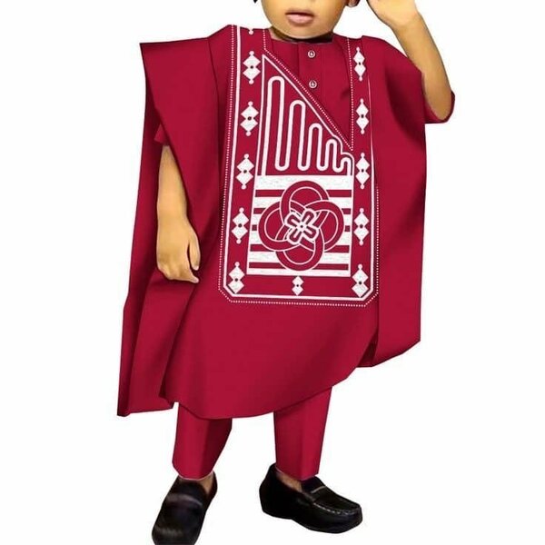 Ensemble enfant traditionnel