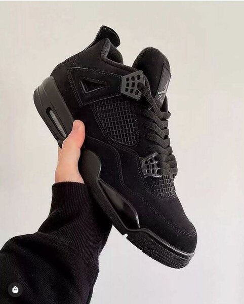 Air Jordan 4 Black Cat