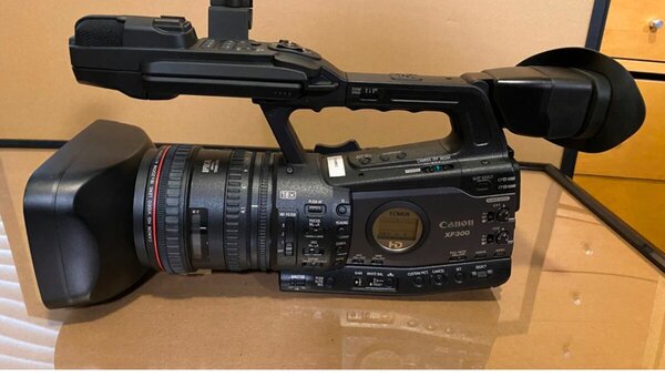Видеокамера canon fx300