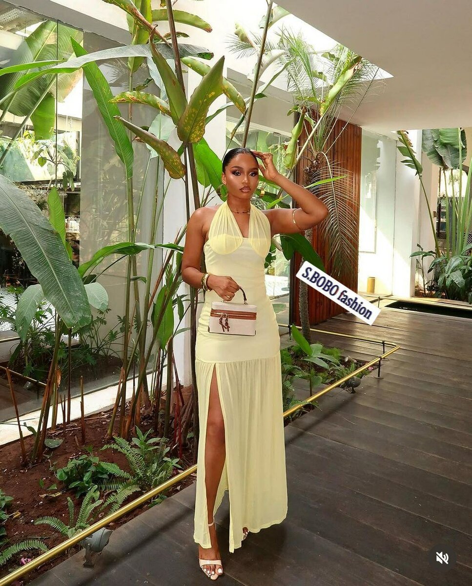 Robe de soiréeabec fente