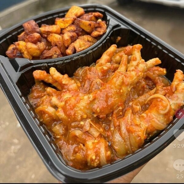 Aloco pâte de poulet et œuf