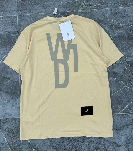 T-shirt streetwear