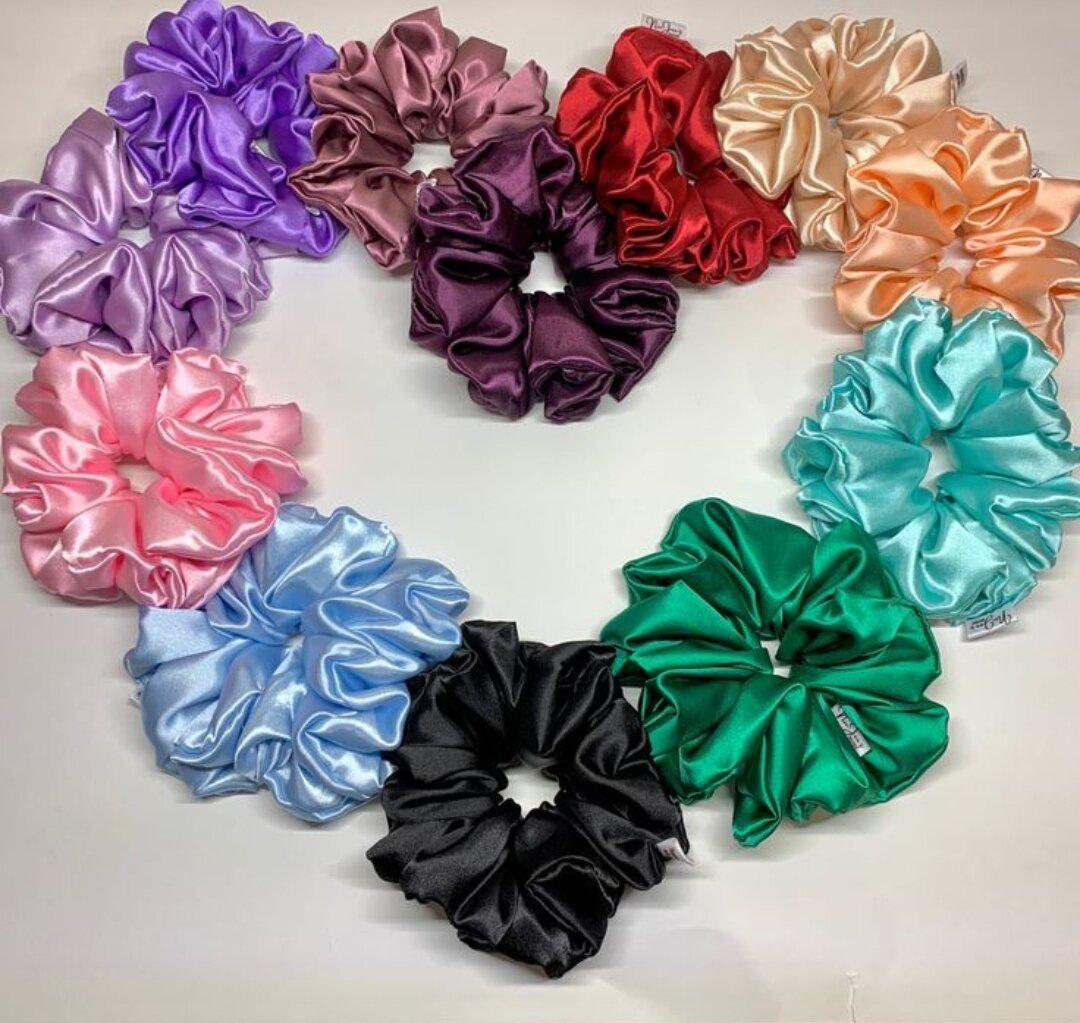 Chouchous en satin colorés