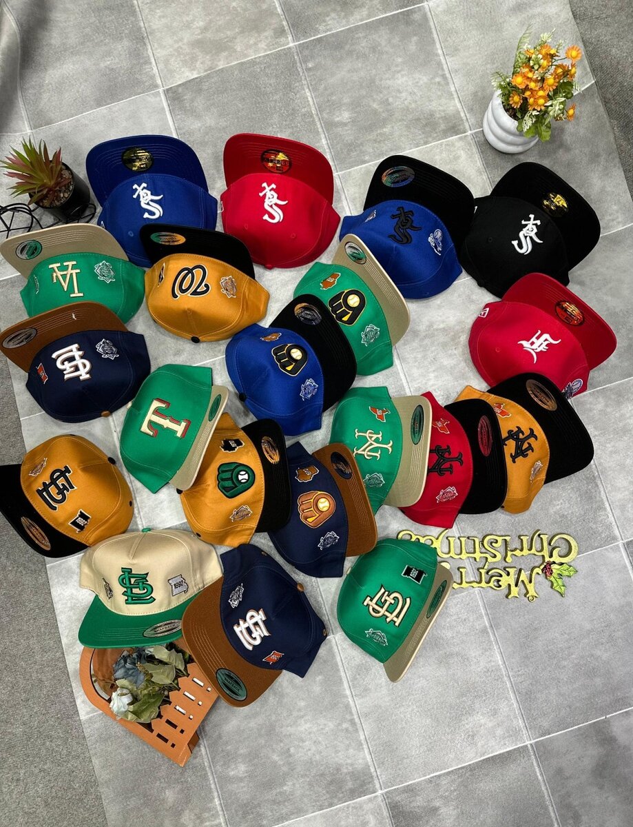 Casquettes de baseball variées