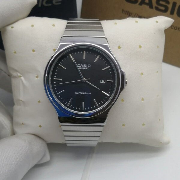 Montre Casio Quartz Classique