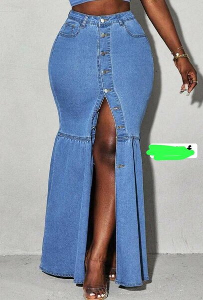 Jupe en jean tendance fendue