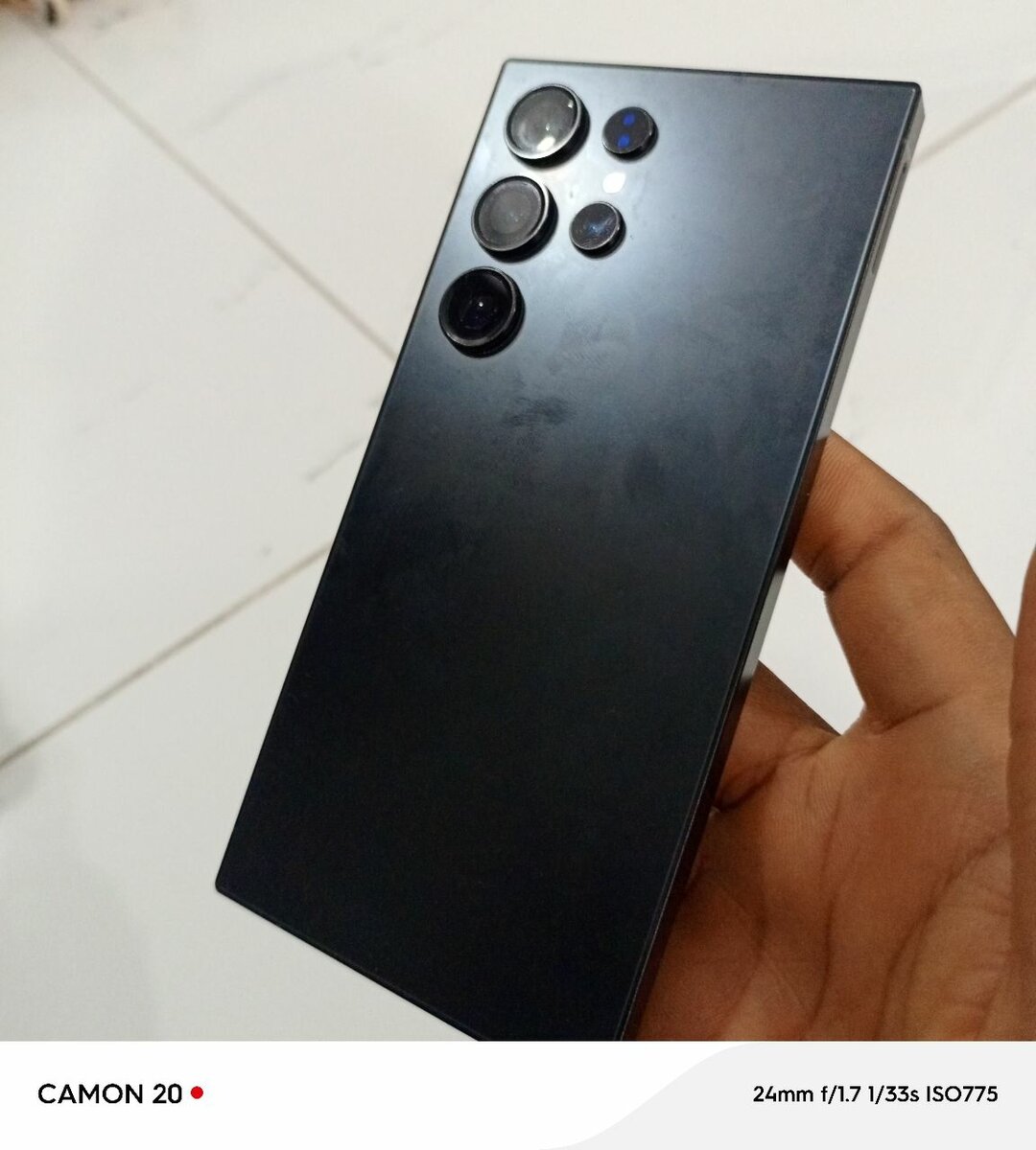 S25 ultra version Dubaï