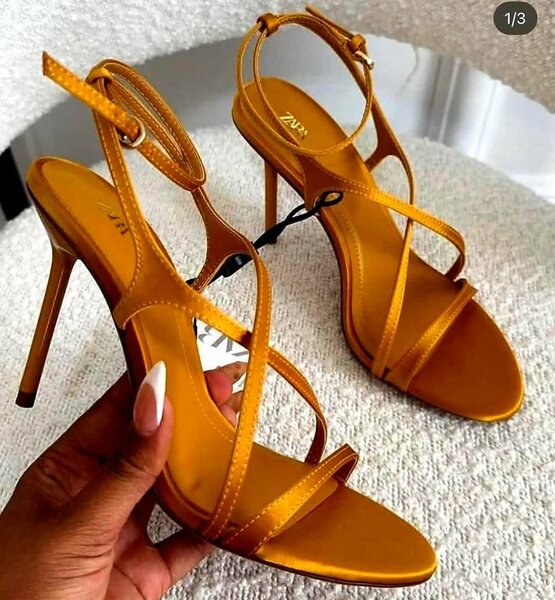 Sandales Fines à Talons Aiguilles