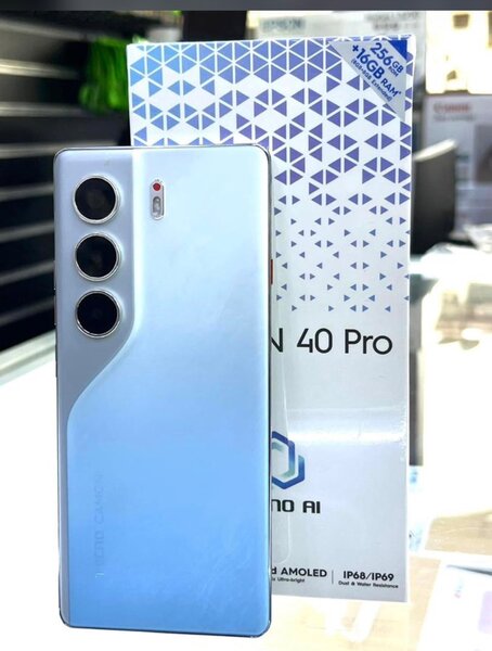 Camon 40 pro 256/8+8