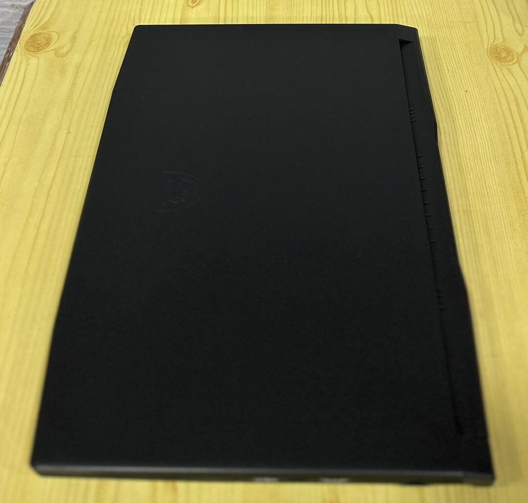 Msi s Word 15 A11UD Core i7 11th génération RTX 3050 Ti 4GB 