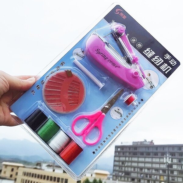 Mini Sewing Kit