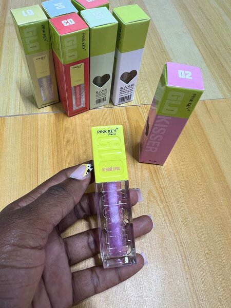 Gloss à lèvres brillant