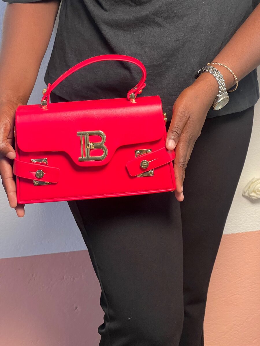 Sac à main élégant en cuir