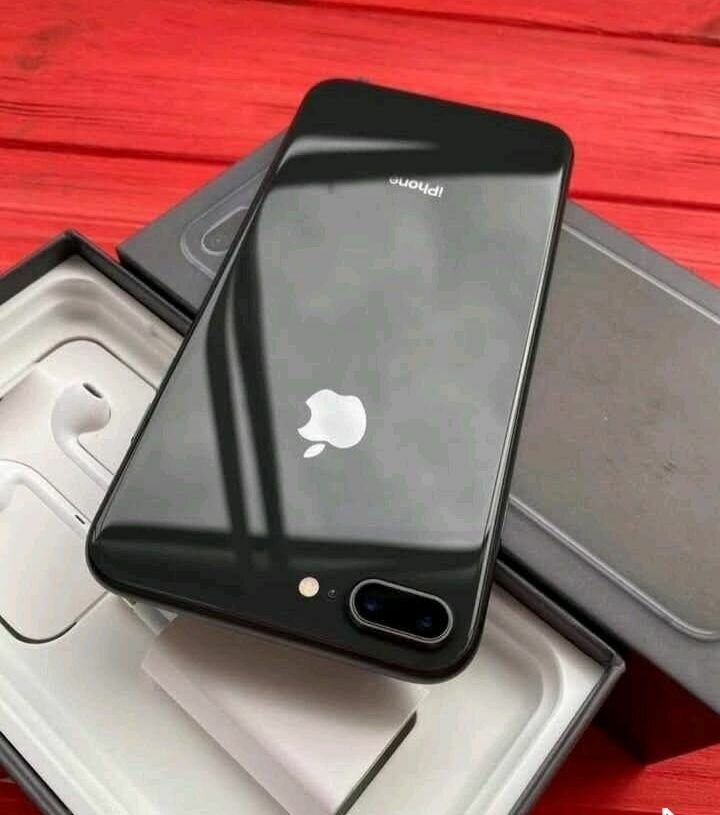 iPhone 8 Plus 64 Go Noir