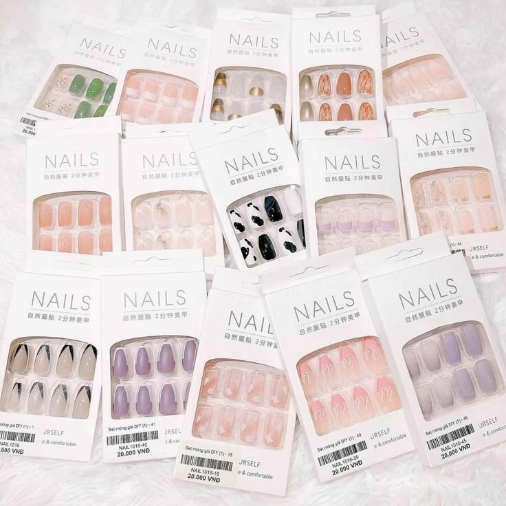 Press on nails