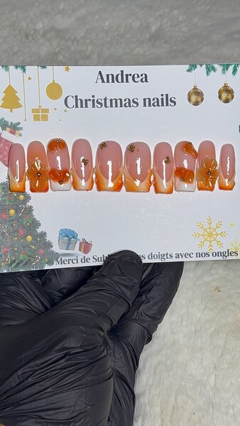 Ongles Fausse Noël Orange