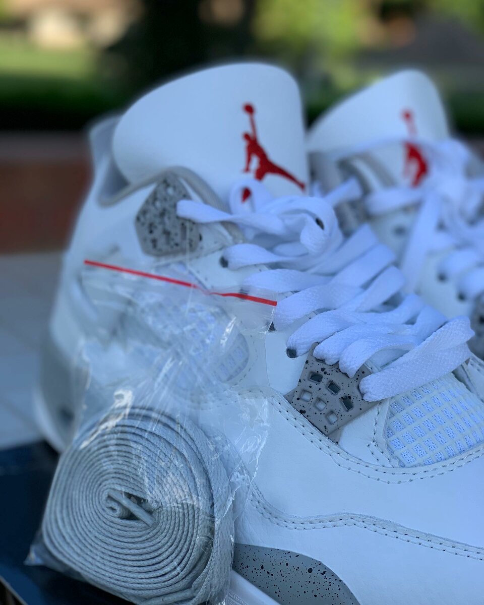 AirJordan Retro 4s Oreo