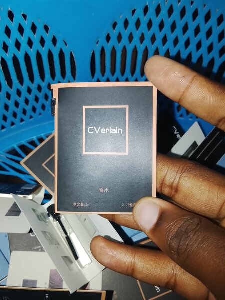 Echantillon de parfum CVerlain