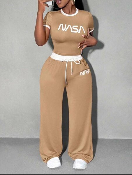 Ensemble lounge NASA beige