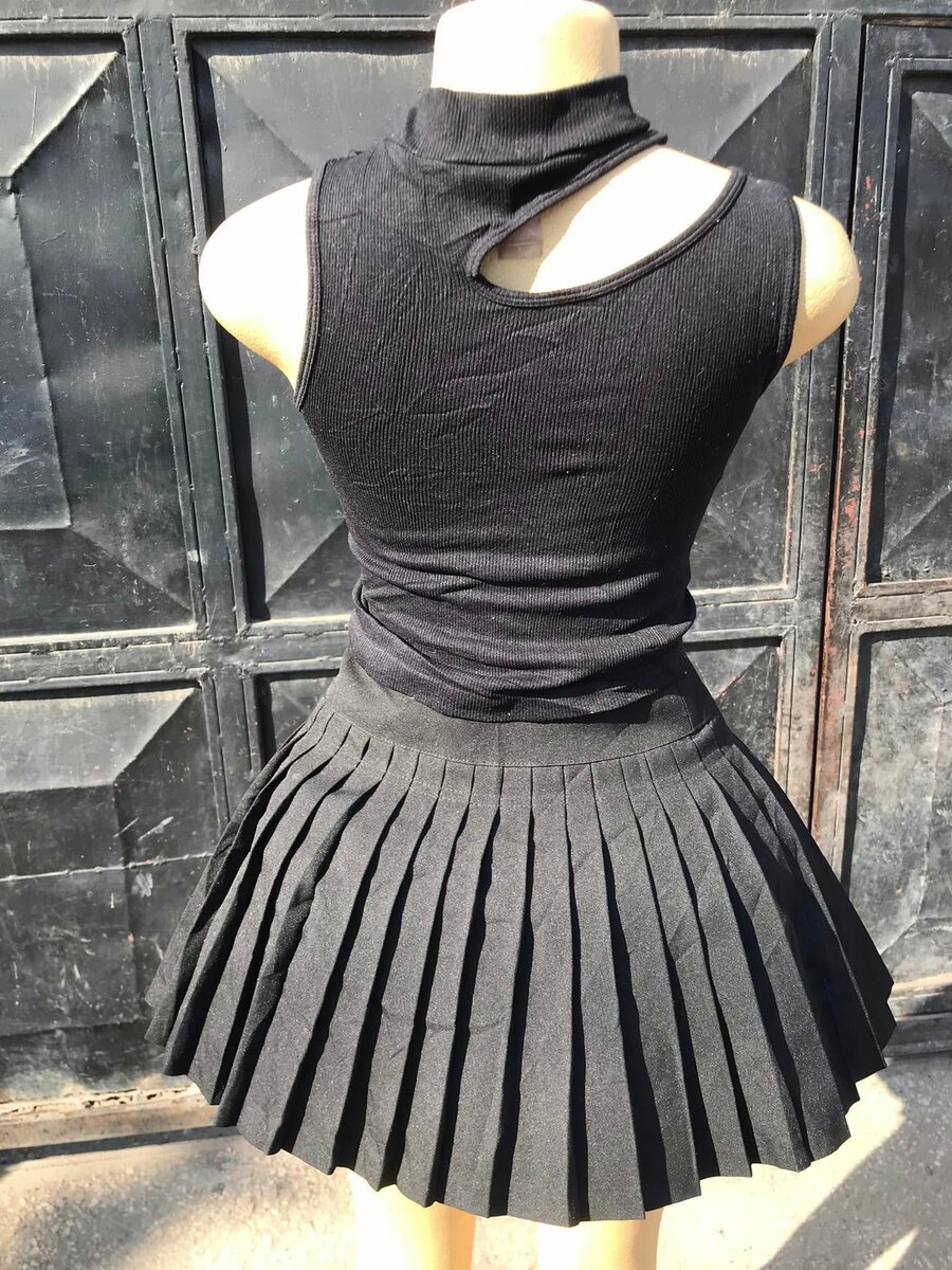 Quality thrifted tops 