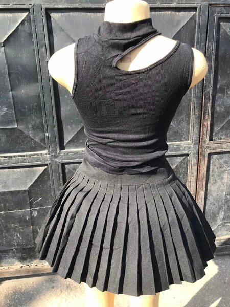 Quality thrifted tops 