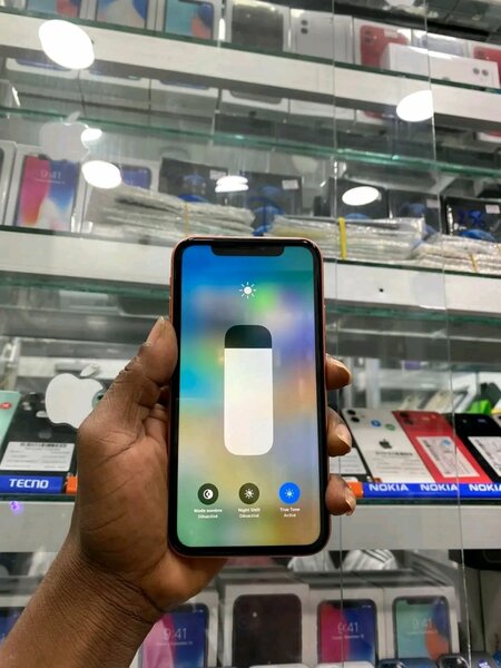 iPhone XR 64GB Corail