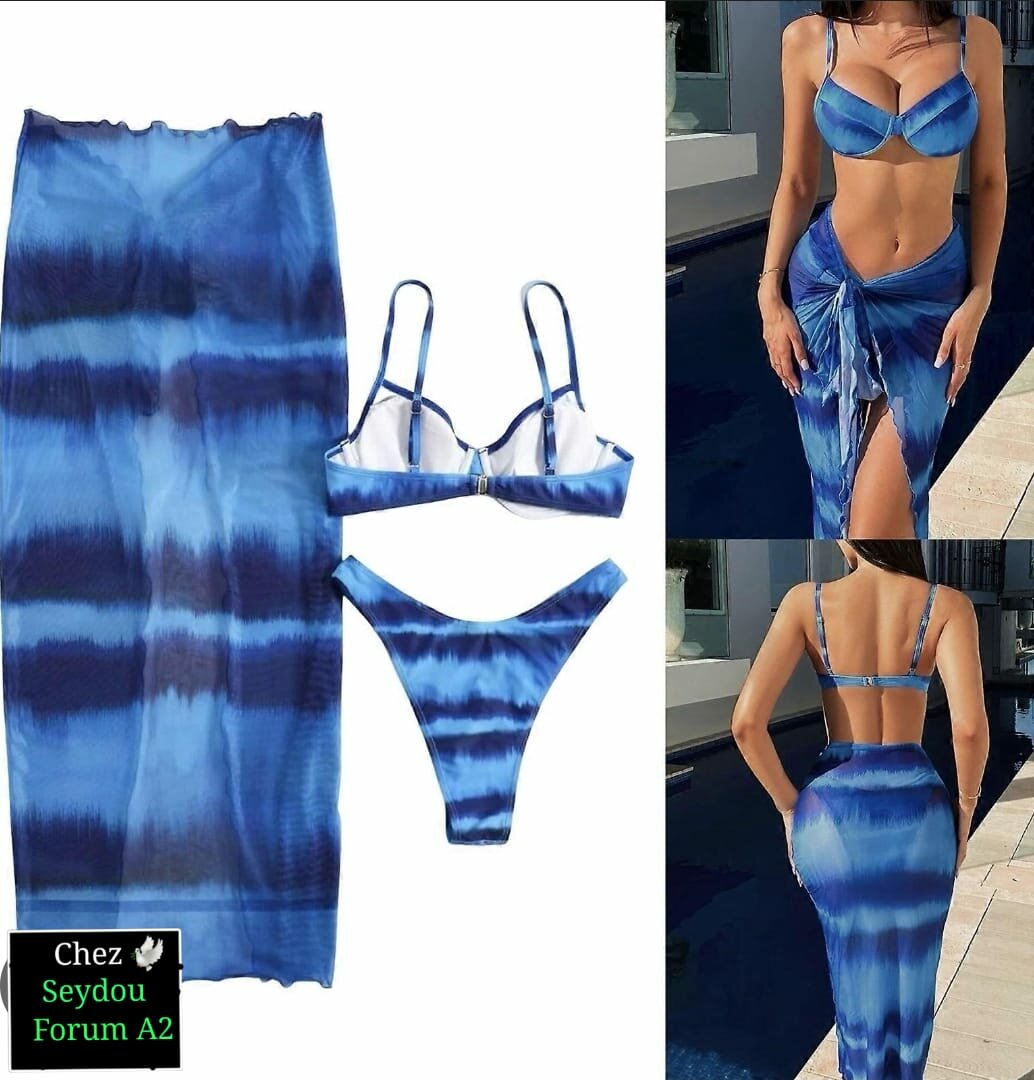 Bikini et jupe bleus tie-dye