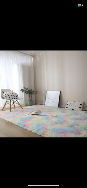 Fluffy girly rug for learning