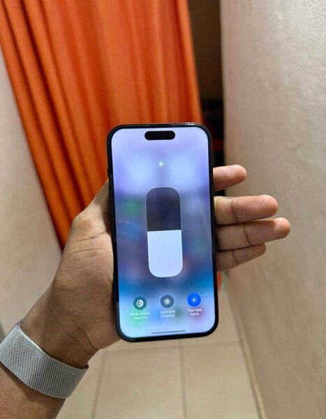 iPhone 14 pro 256 Go
