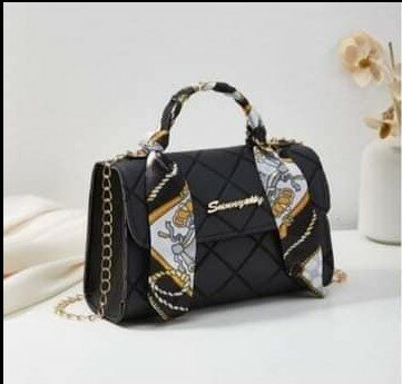 Stylish women's handbag black