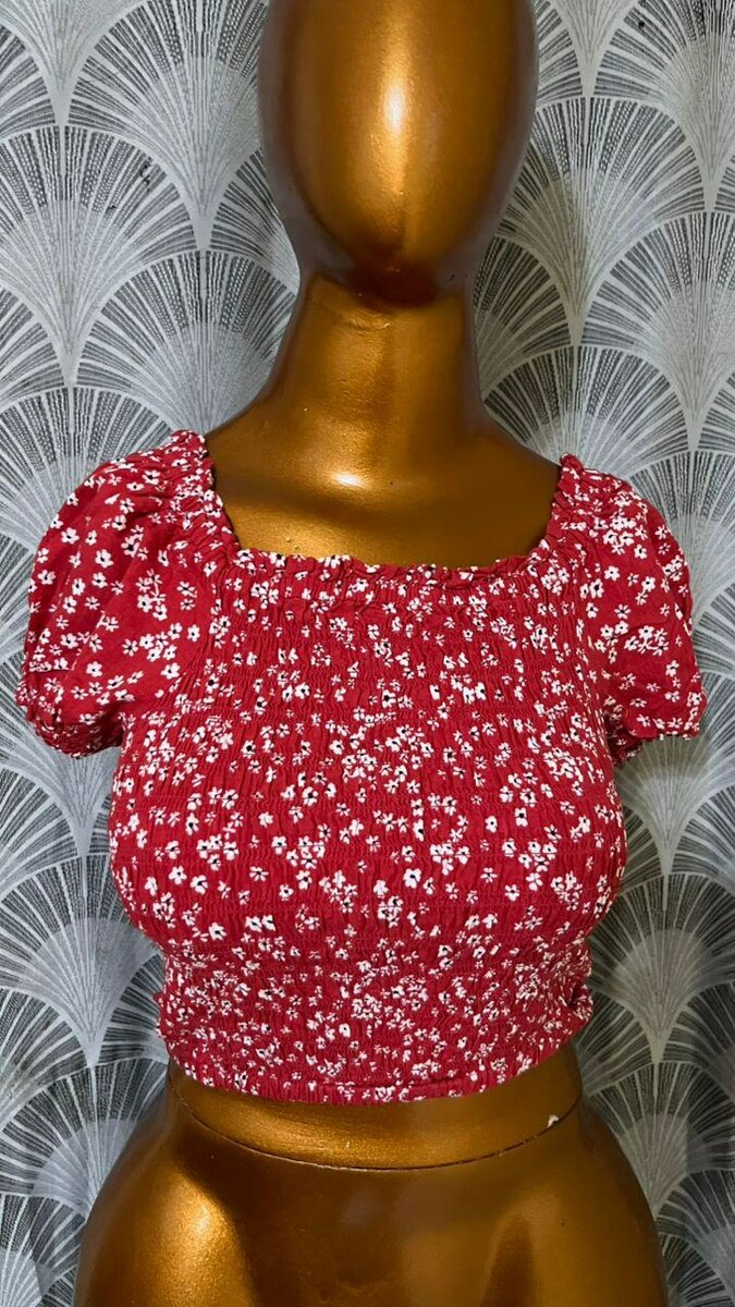 Top fleuri rouge pour femmes