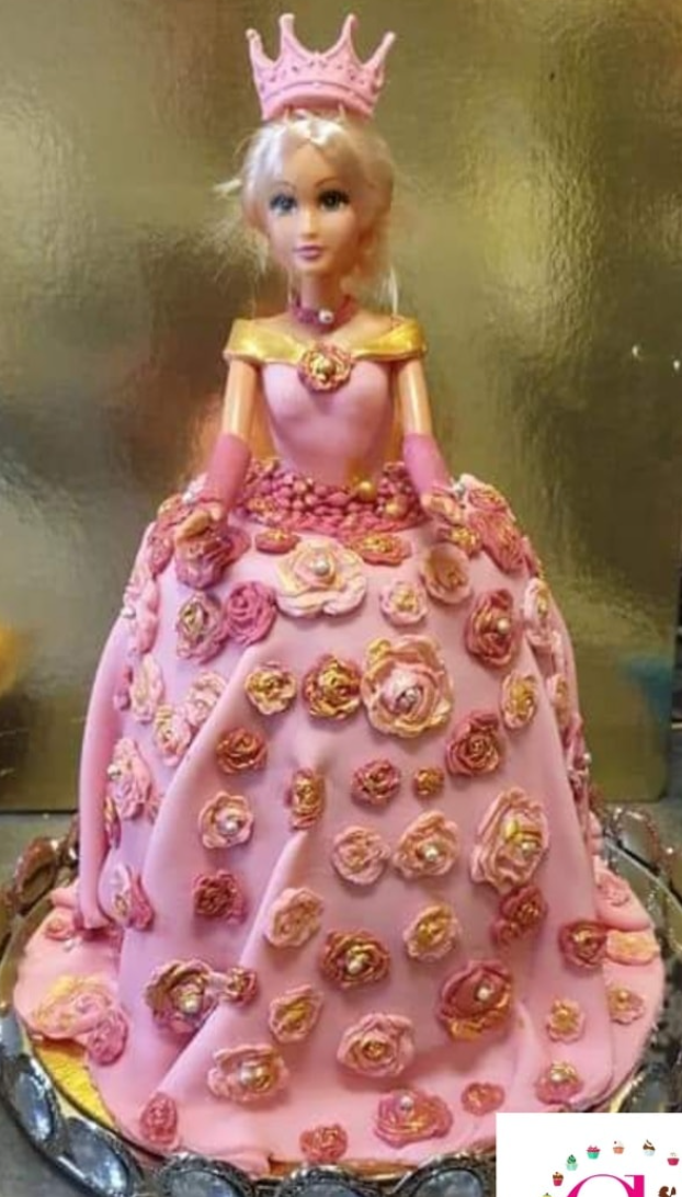 Un beau et très savoureux gâteau pour avos vacances Vos princesses seront forcément chez Oh My Cakes
