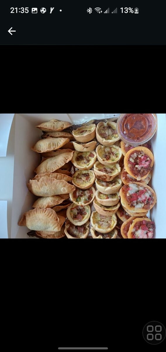 Assortiment de mini tartes salées