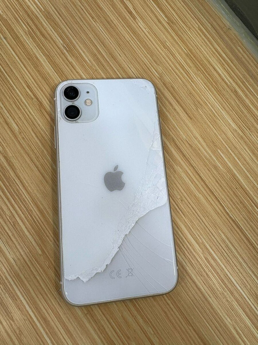 *iphone 11 128g sans id :