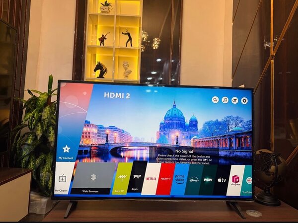 Hisense 43,    A7 4K UHD HDR vidaaa smart tv