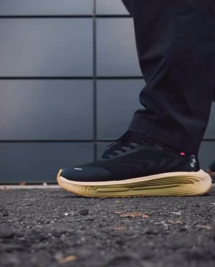 Кроссовки Anta с водоотталкивающим покрытием 💦