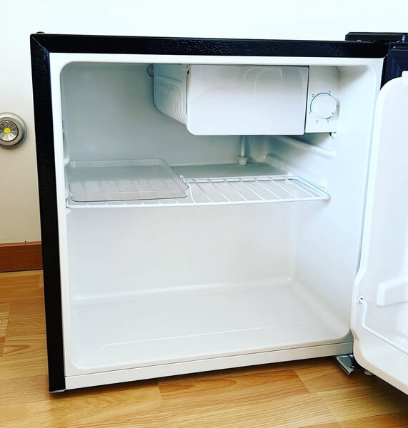 Mini réfrigérateur compact