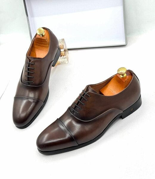 Mens Lace shoe
