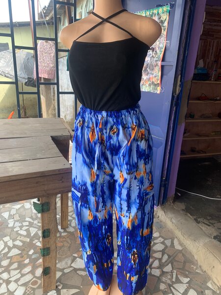 Pantalon akanra et petit haut