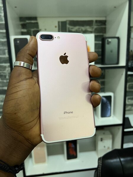 iPhone 7plus 128GB