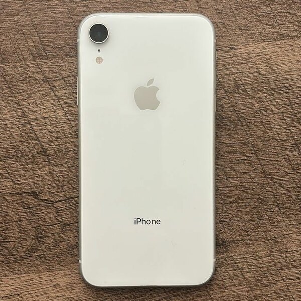 iphone xr 64gig