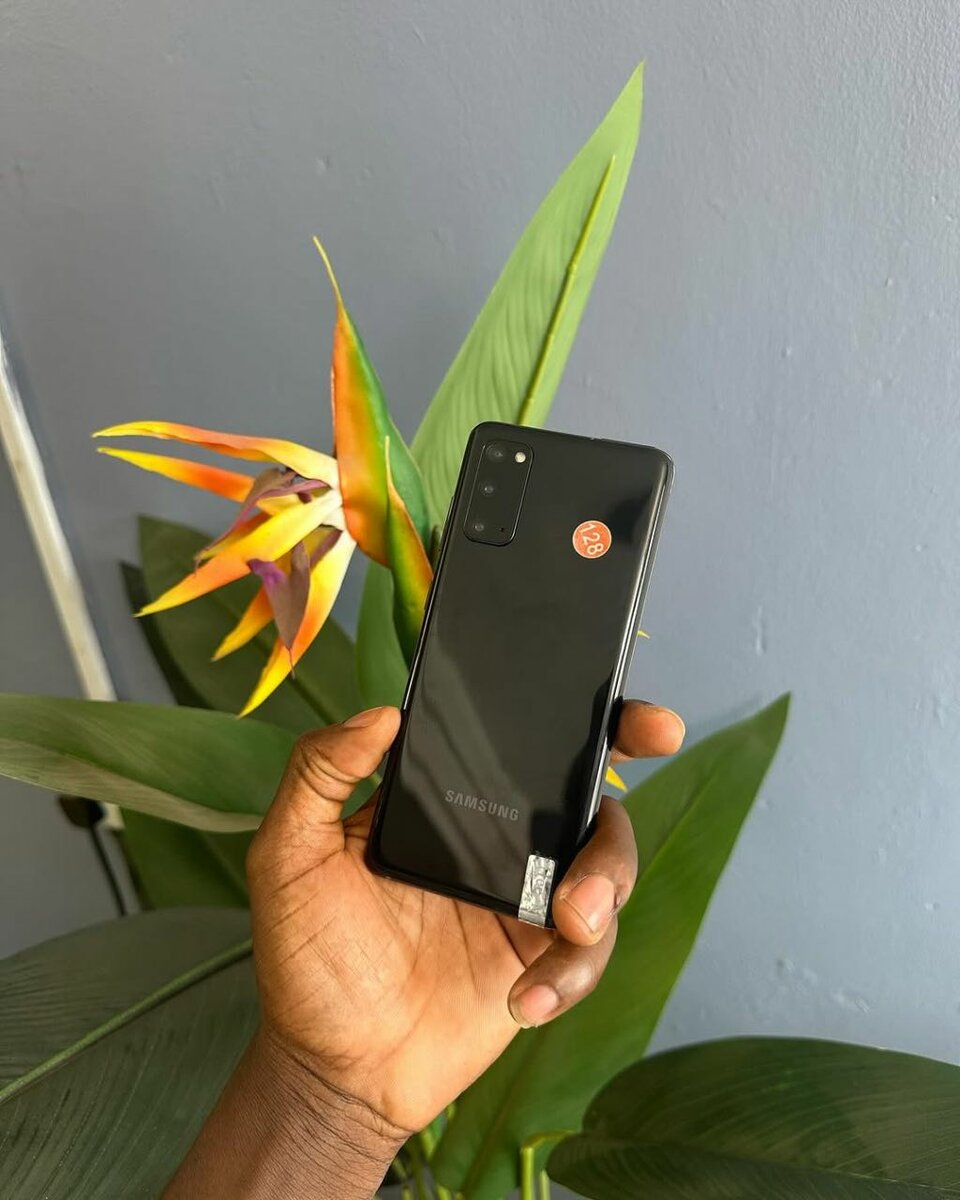 Samsung Galaxy S20 5G 128GB 8GB RAM