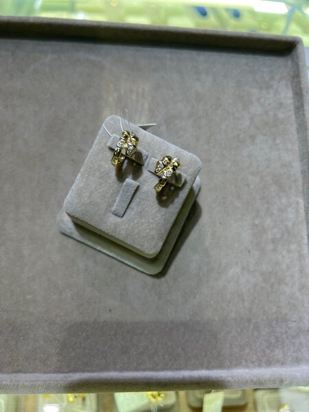 Золотые серьги