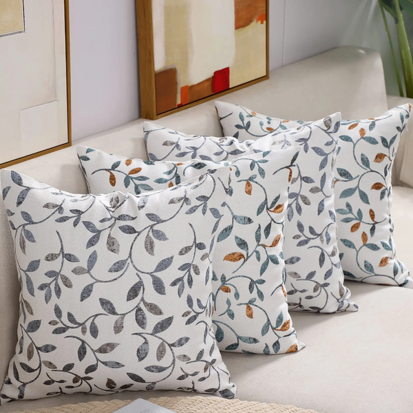 Coussin décoratif  1 à 3000f.