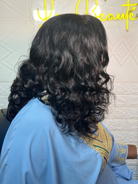 Perruque Bouncy vietnamienne